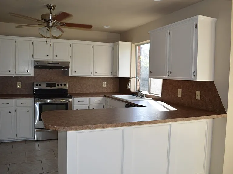 6828 NW Crestwood Dr — Photo 14