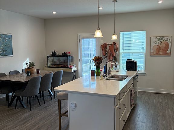 3rd image of 152 Jordan House Dr