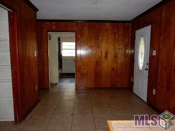 4th image of 4257 N Riverview Dr