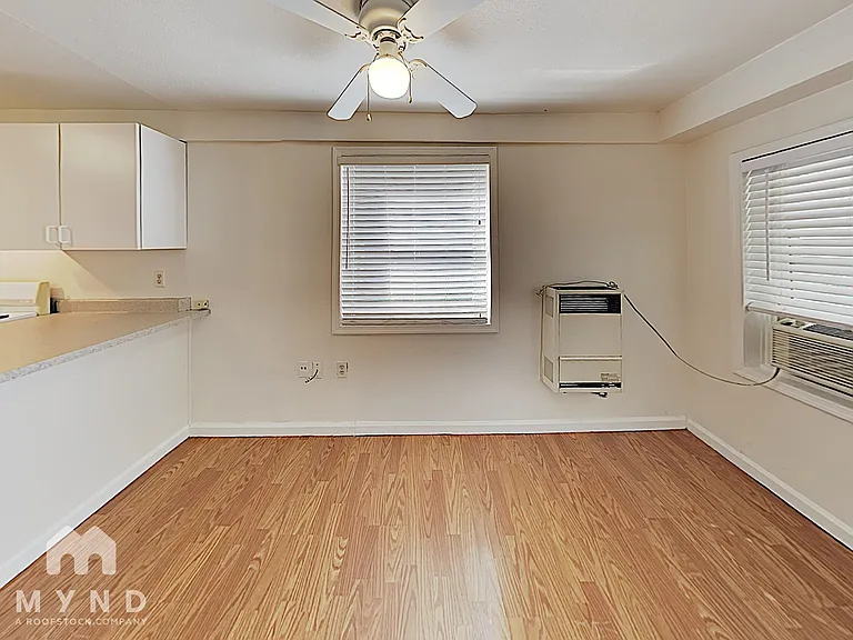 409 13th St #B — Photo 3