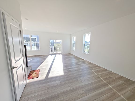 2nd image of 14932 S McCarthy Cir
