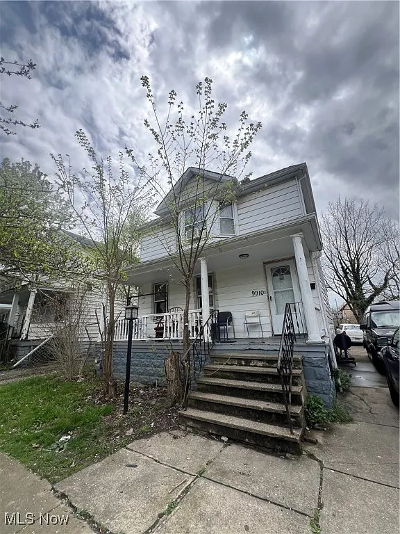 9910 Anderson Ave photo 1