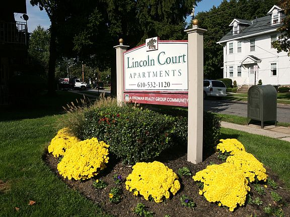 Curb appeal is apart of the Friedman Realty Group 5 Star lifestyle