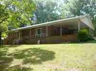 303 Henderson St, Pickens, SC 29671