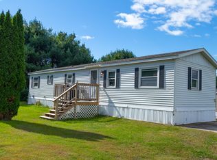 4 Herrick Ave, Mechanic Falls, ME 04256