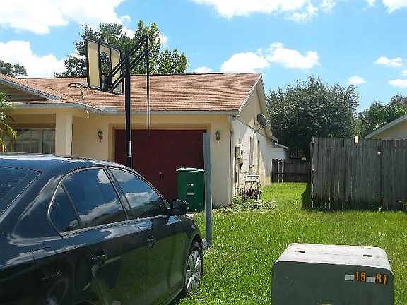 4th image of 1110 Willow Pines Ct E