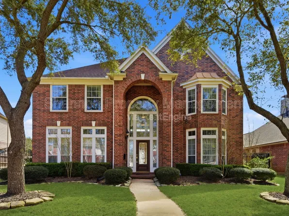 5910 Willowfield Ct, Sugar Land, TX 77479