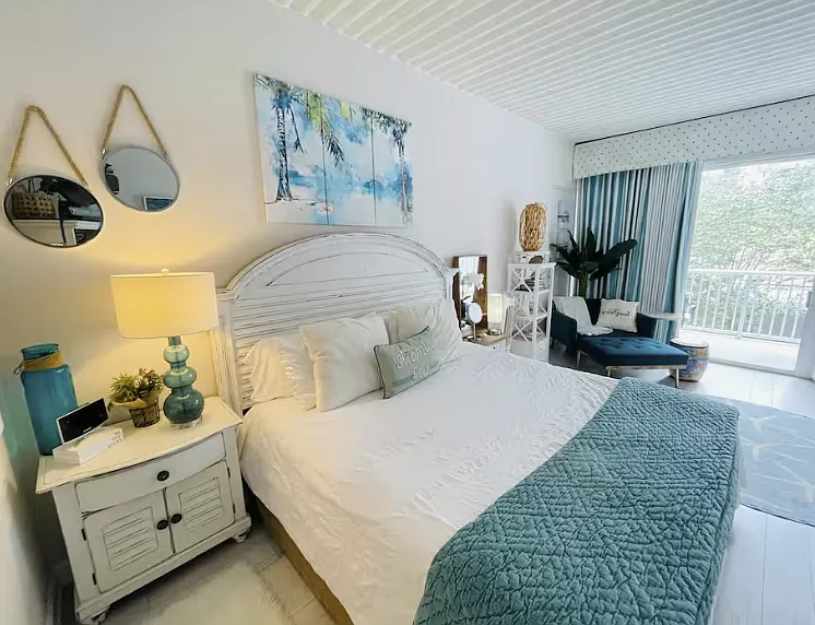 Studio, 550 sqft, $1,300 — Photo 4