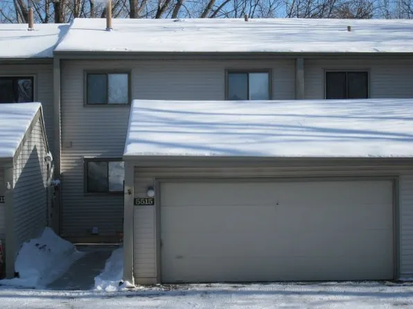 5515 E Oberlin Cir NE, Fridley, MN 55432