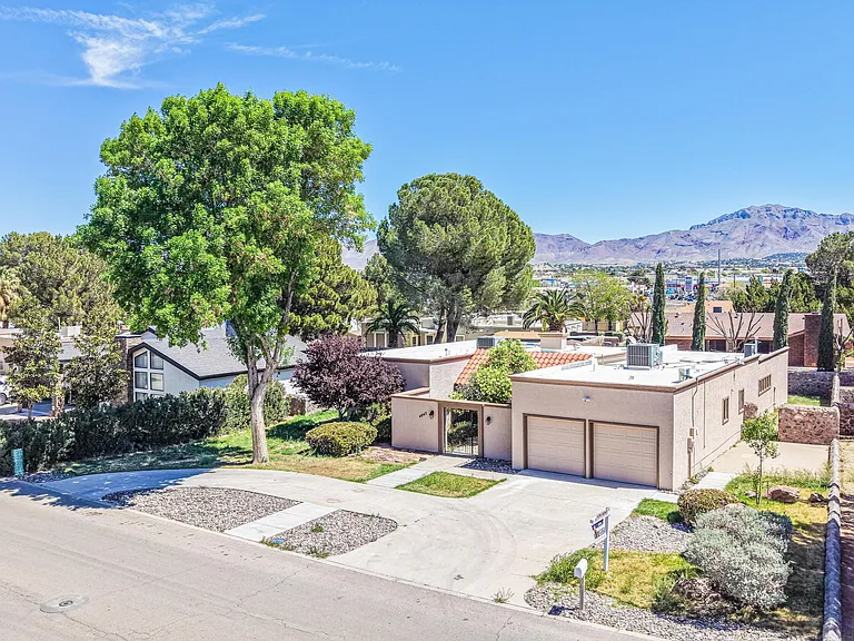 4945 Vista Grande Cir — Photo 6