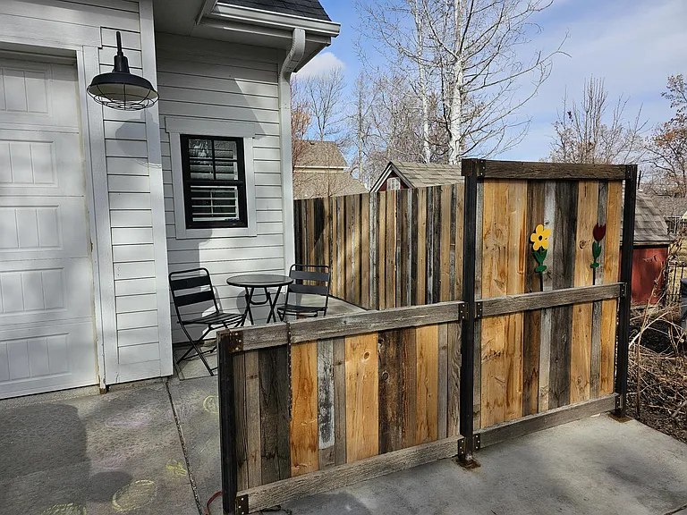 302 E Geneseo St #B — Photo 19