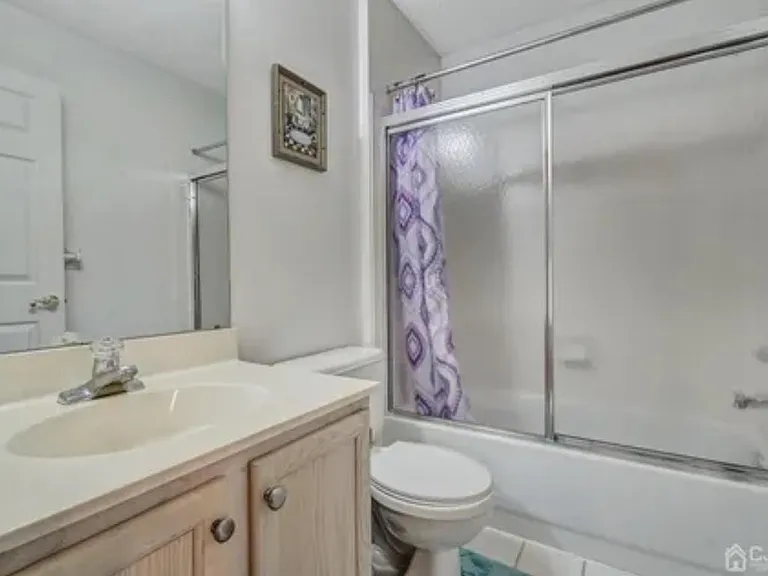 21 Guisborough Way — Photo 11
