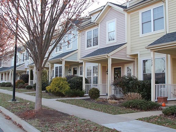 Front view in the fall