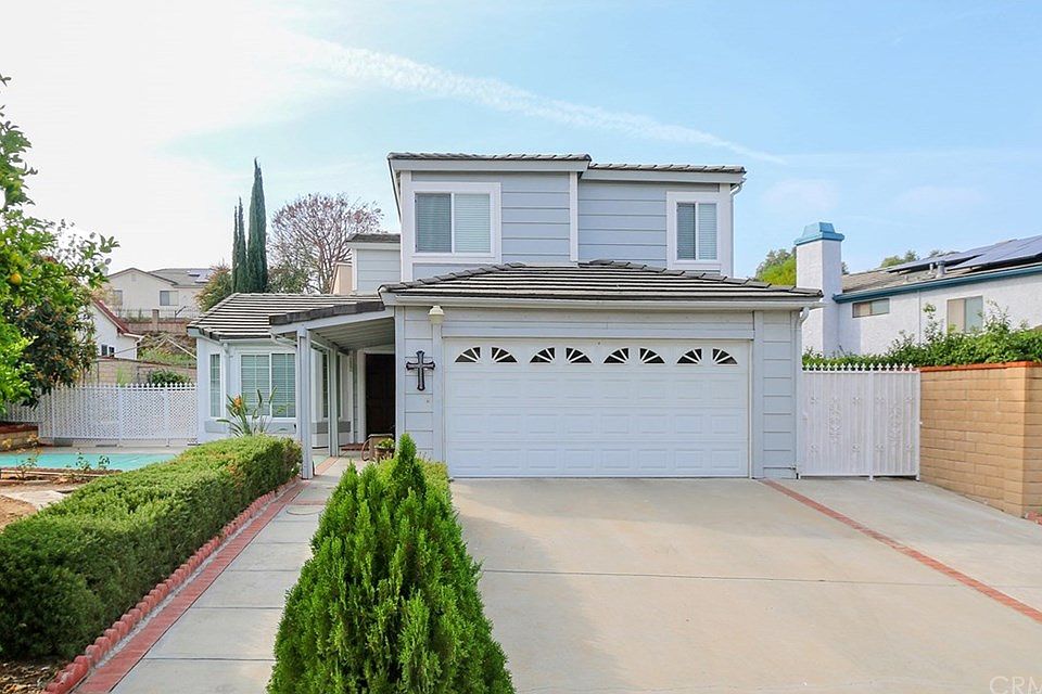 1st image of 19540 Greenwillow Ln