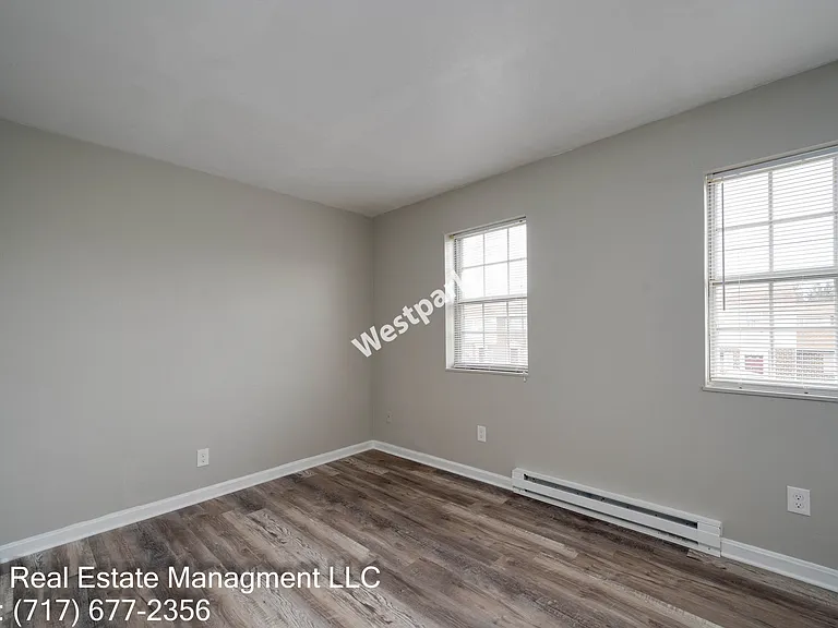 65-51 North St — Photo 7