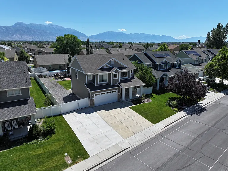 531 S Willow Xing — Photo 48