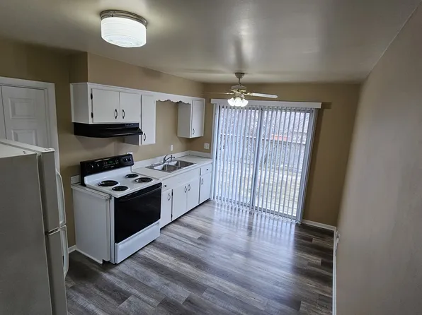 5696 George St APT 3, Saginaw, MI 48603