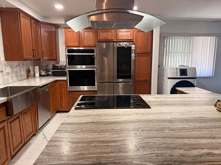 1710 E Fruit St — Photo 3