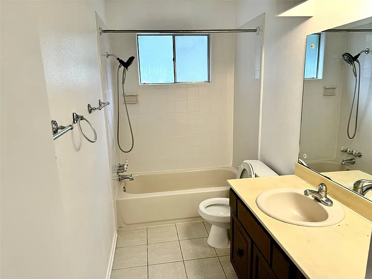 7015 Pyron Way — Photo 6