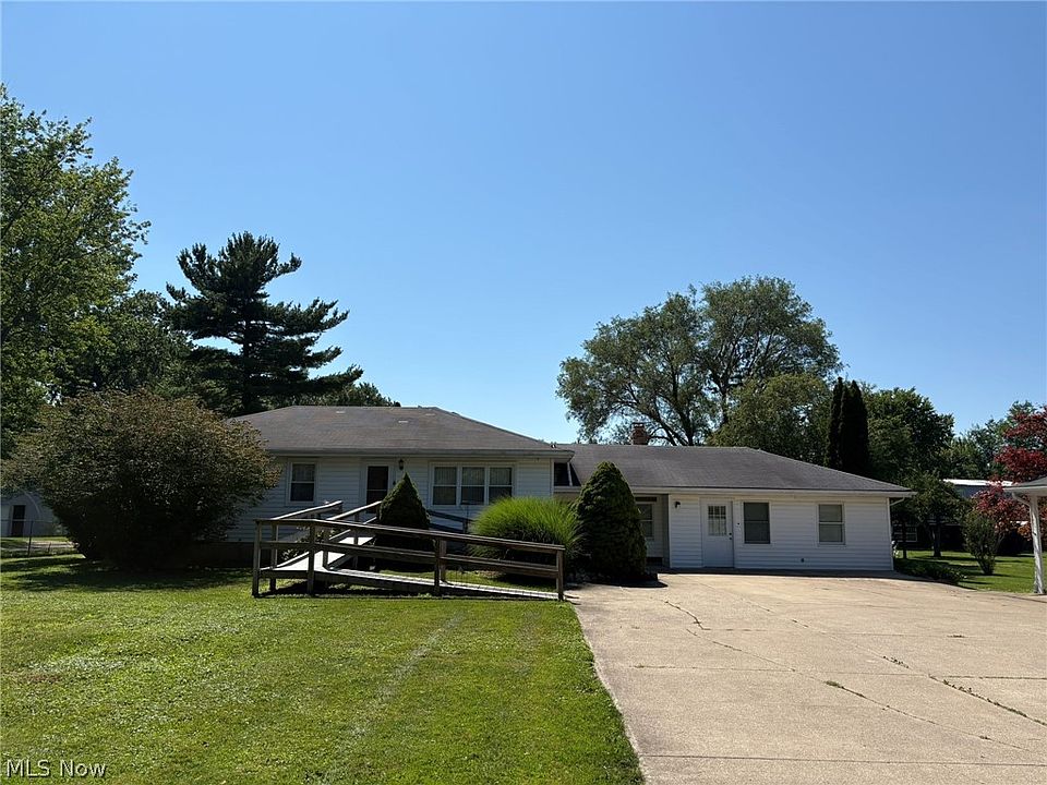 1st image of 2140 Claus Rd