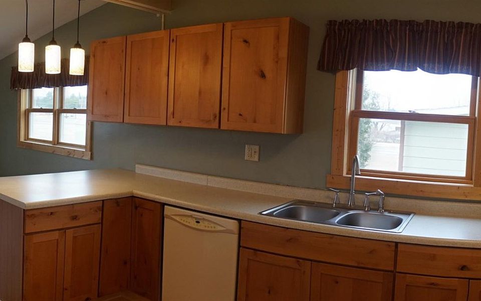 1st image of 43 Glen Cir