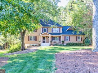 5892 Smoke Rise Ct, Stone Mountain, GA 30087