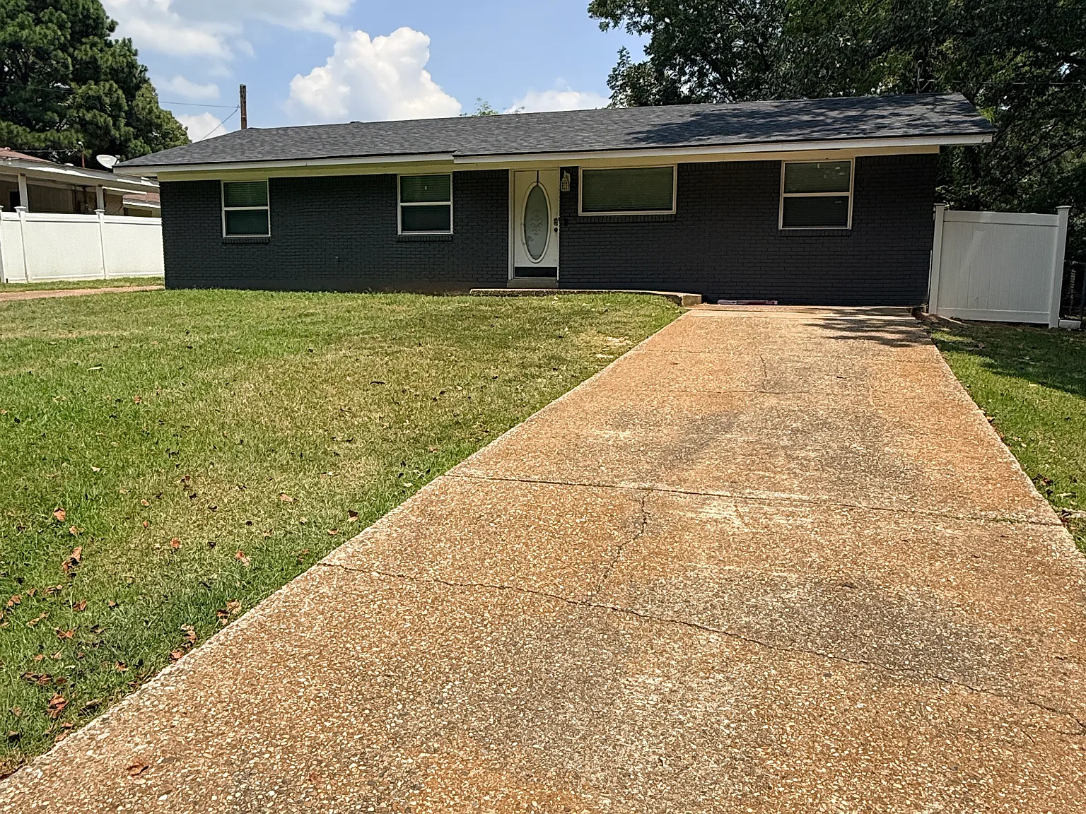 4 bed, 1440 sqft, $3,000 — Photo 3