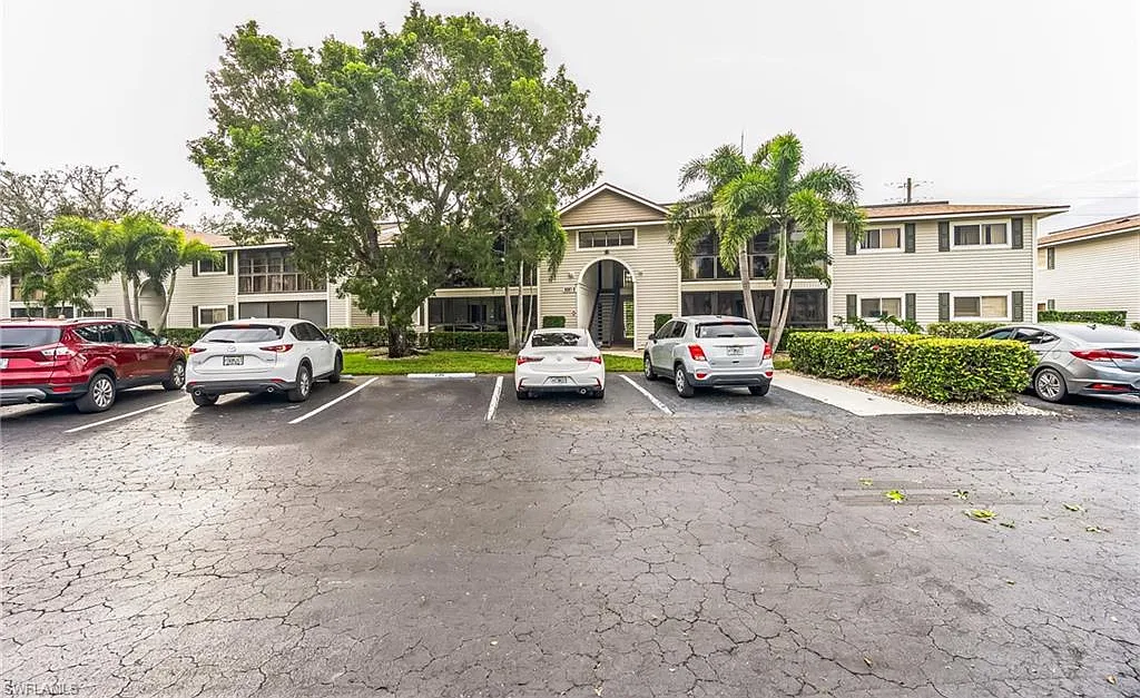 2 bed, 2.0 bath, 826 sqft, $2,500 — Photo 1