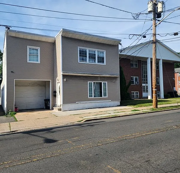 245 W Grand St #1RST — Photo 19