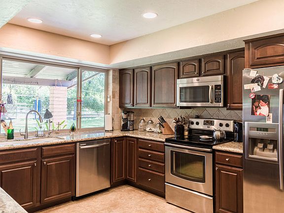 5th image of 8637 S Newberry Ln