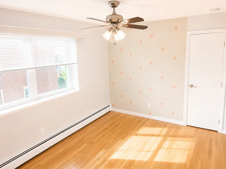 225 Baker St #44 — Photo 16
