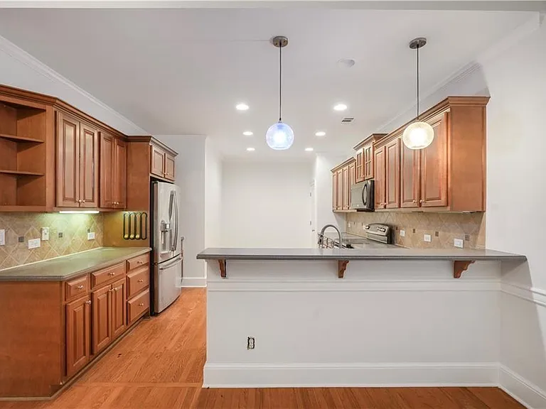 3405 Regent Pl SW — Photo 6