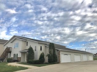 900 Lambton Ave, Bismarck, ND 58503