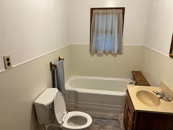 5th image of 193 W Jefferson St