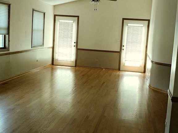 5th image of 349 Jamestown Ave