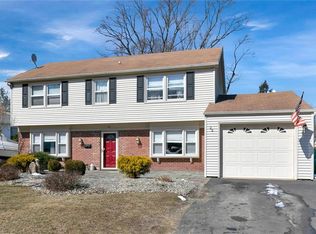 22 Waverly Pl, Aberdeen, NJ 07747