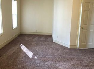 752 E Jefferson St, Morris, IL 60450