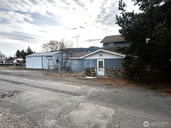 210 W Kelso Avenue, Electric City, WA 99123