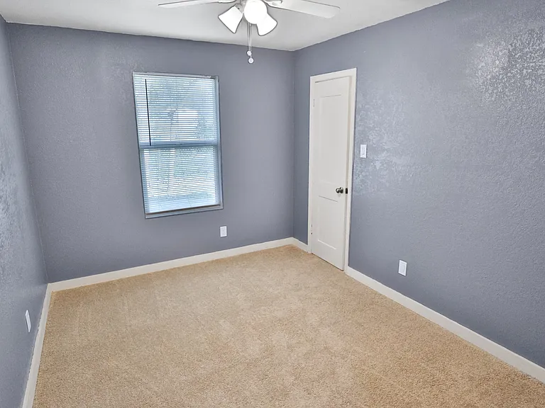 4322 Waikiki Dr — Photo 32
