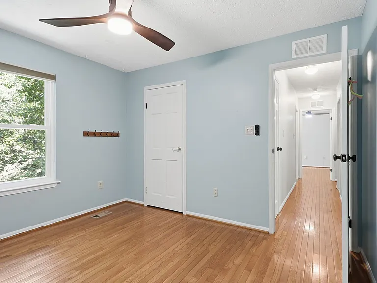 8818 Blue Sea Dr — Photo 22