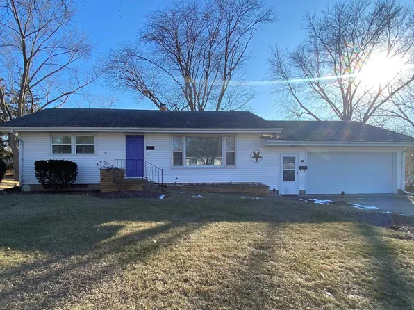 119 Penny Ln, Macomb, IL 61455