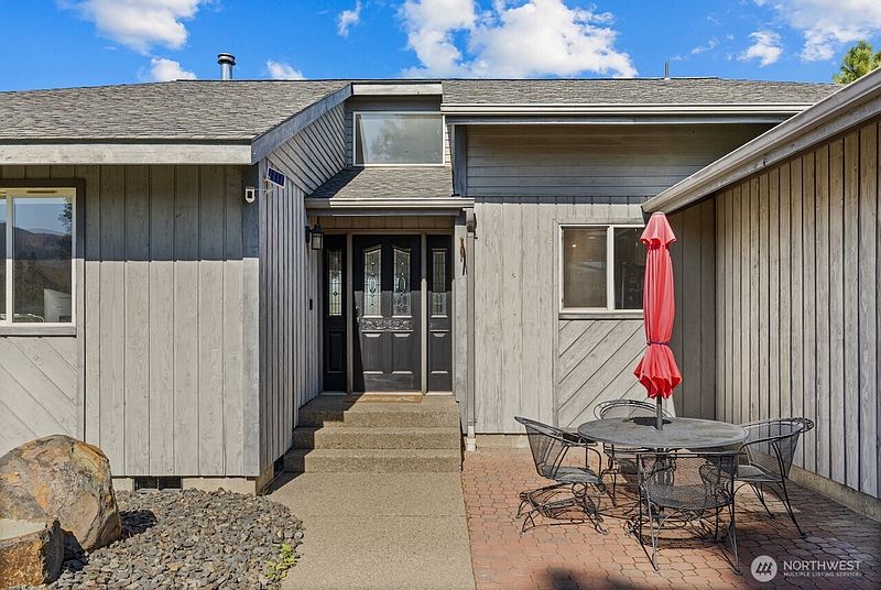 4th image of 5871 Cove Road