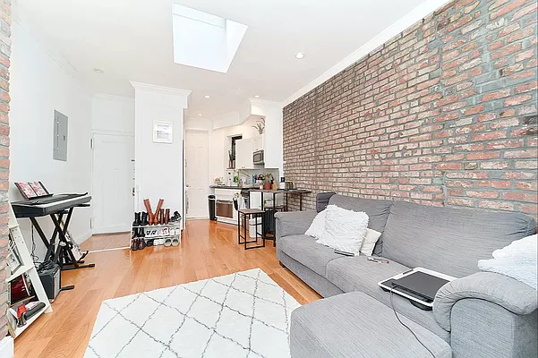 Rented by Living New York | media 5
