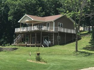 124 Crabtree Rd, Montezuma, IA 50171