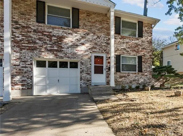 7189 NW Chapel Woods Ln, Kansas City, MO 64152