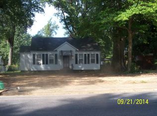 1064 Whitehaven Ln, Memphis, TN 38116