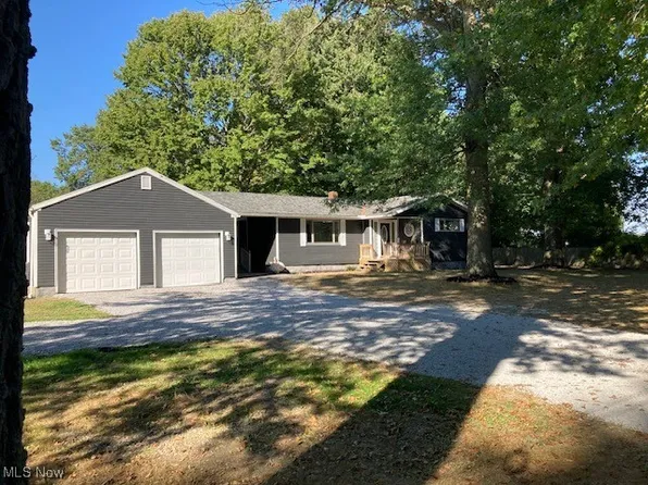4374 Richmond Ave, Newton Falls, OH 44444
