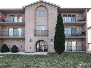 7347 W 71st St APT 2W, Bridgeview, IL 60455