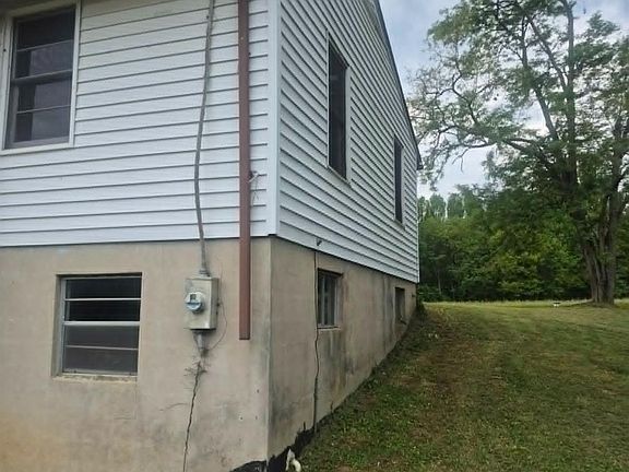 3rd image of 1165 Irving Rd
