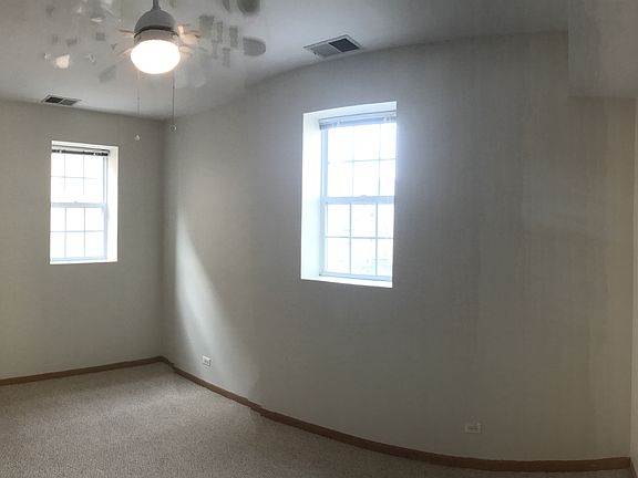 4th image of 603 N Milwaukee Ave #C